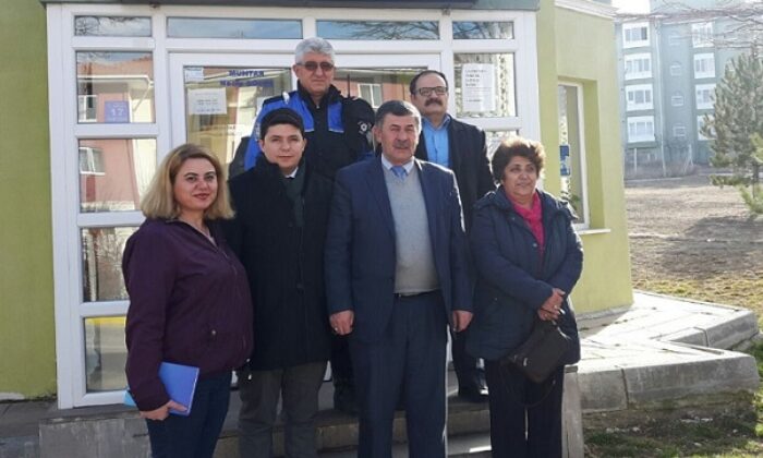 MUHTARLARIN HER ZAMAN YANINDAYIZ