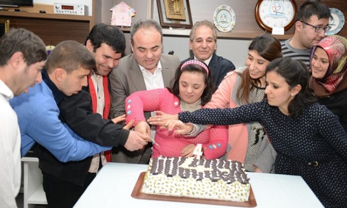 ÖZEL ÖĞRENCİLERE ÖZEL PROGRAM