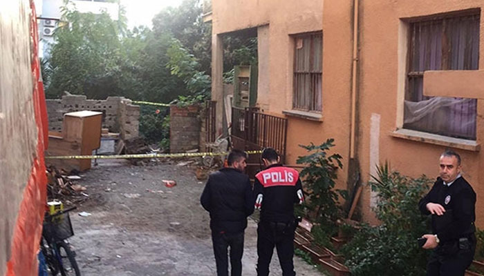EŞİNİN ÖLÜMÜNE FAZLA DAYANAMADI