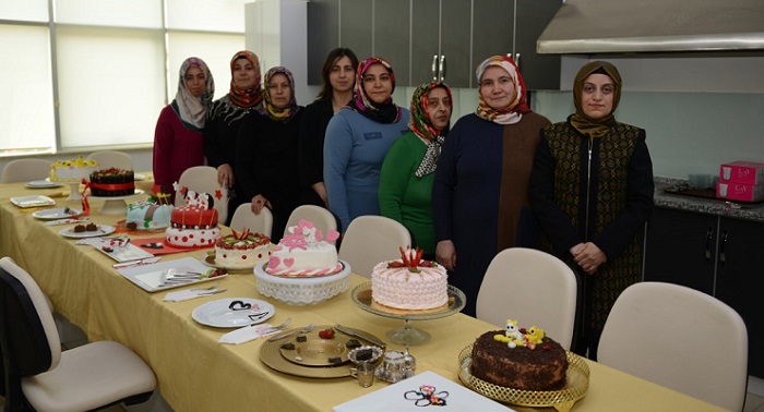 PASTA YAPMAK İÇİN YARIŞTILAR