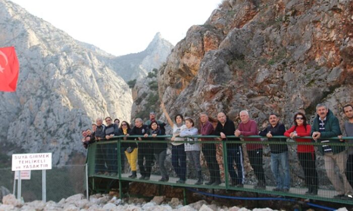 ŞAPİNUVA’NIN GÜZELLİKLERİNİ KEŞFETTİLER