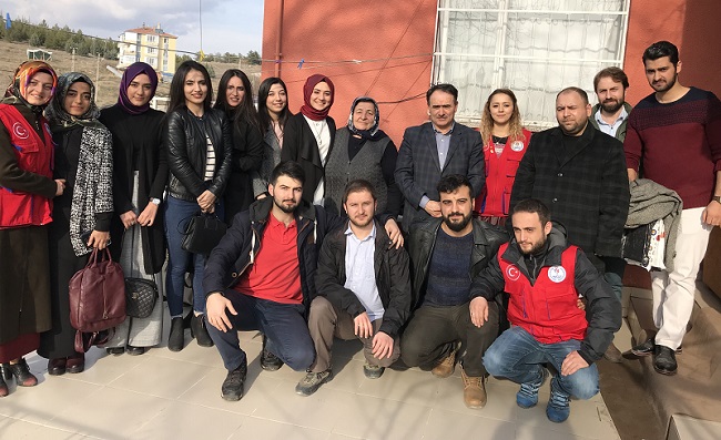 GENÇLERDEN SULTAN ANA’YA ZİYARET
