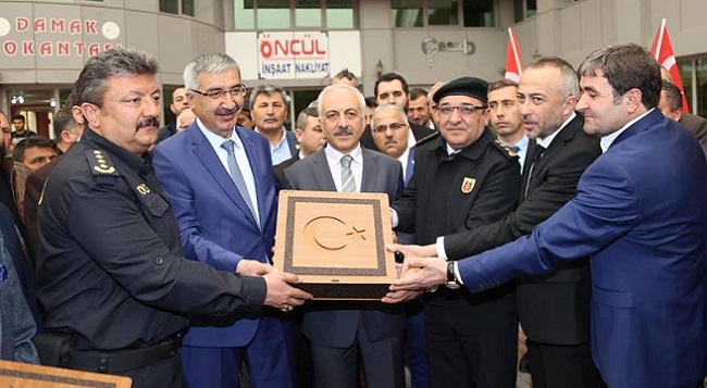 ÇORUM ESNAFINDAN MEHMETÇİĞE 41 KOÇ