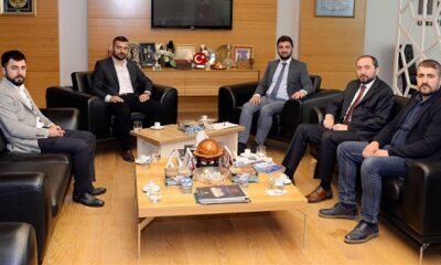 AK GENÇLİKTEN REKTÖRE ZİYARET
