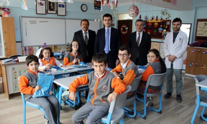 KAYMAKAMDAN ÖZEL ÖĞRENCİLERE ZİYARET