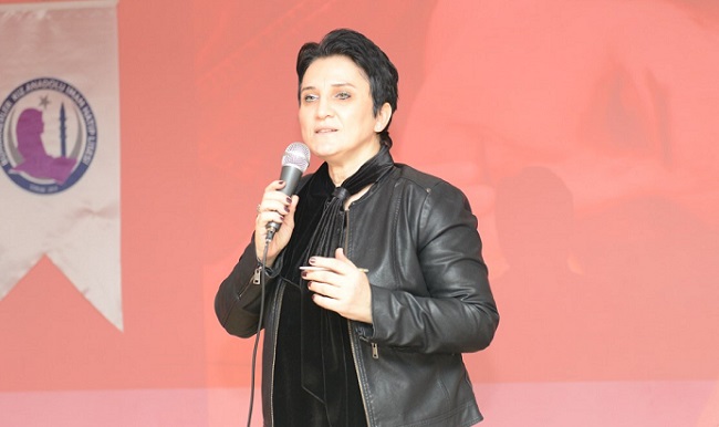 YAZAR ALTAN ÖĞRENCİLERLE BULUŞTU