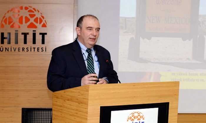 DOĞRU BİLİNEN YANLIŞLARI ANLATTI