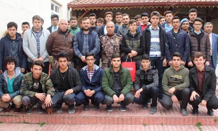 VATAN VAZİFESİNE BİZDE HAZIRIZ