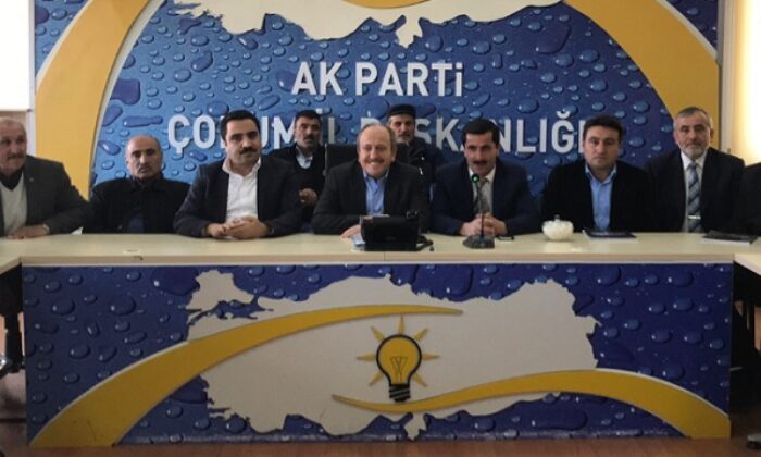 MUHTARLARA AYRI ÖNEM VERİYORUZ