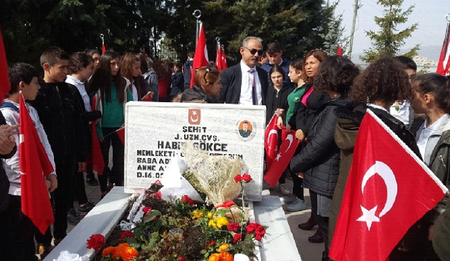 ÇORUM ŞEHİTLİĞİNİ ZİYARET ETTİLER