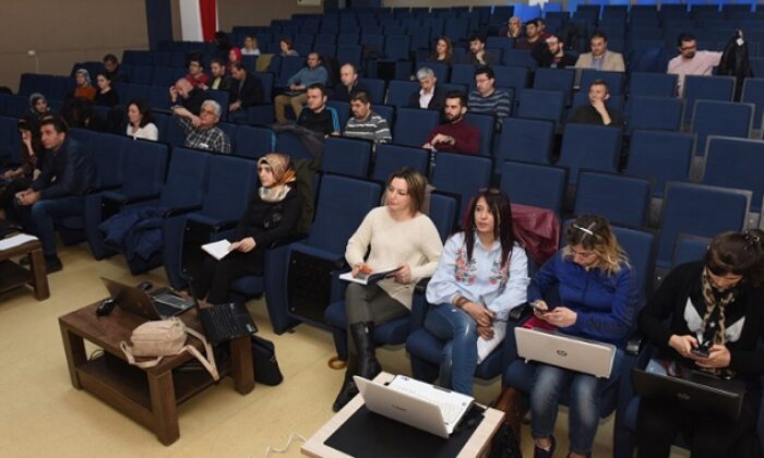 ÖĞRETMENLERE ROBOTİK KODLAMA EĞİTİMİ