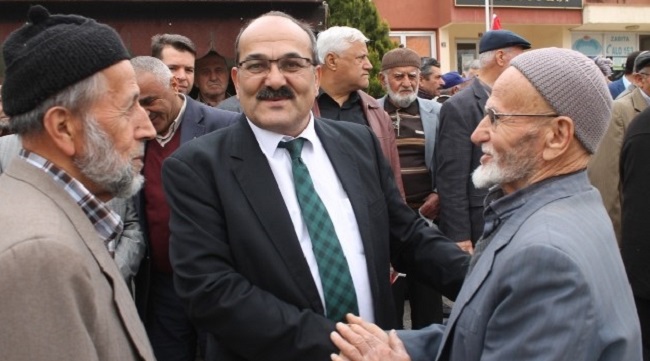 BAŞKAN VATANDAŞIN KANDİLİNİ KUTLADI