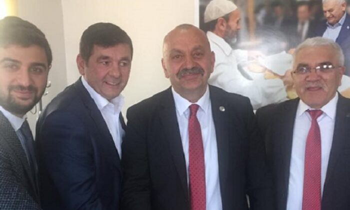 BAŞKAN İSBİR’DE DOĞUM GÜNÜ SÜRPRİZİ