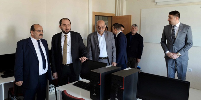 REKTÖR YÜKSEKOKULDA İNCELEMELERDE BULUNDU