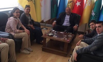 LİSELİ GENÇLERDEN BAŞKAN’A ZİYARET