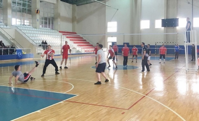 KARGI’DA VOLEYBOL TURNUVASI BAŞLADI