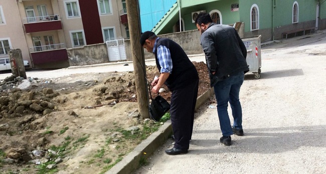 KADIN ÇANTASI VATANDAŞI HEYECANLANDIRDI