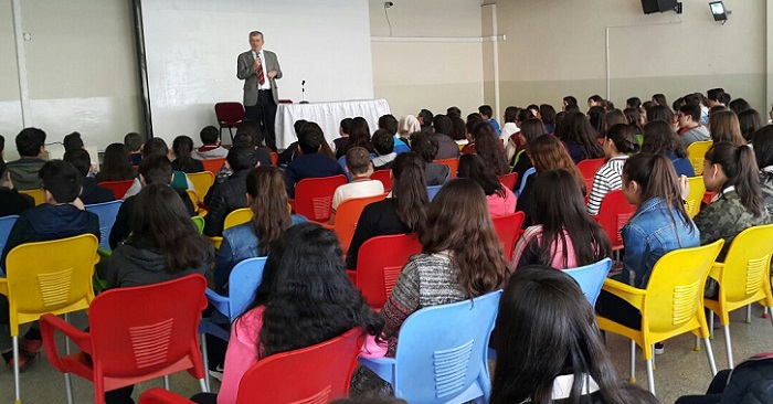 İSTİKBAL VE İSTİKLAL ŞAİRİ KONFERANSI