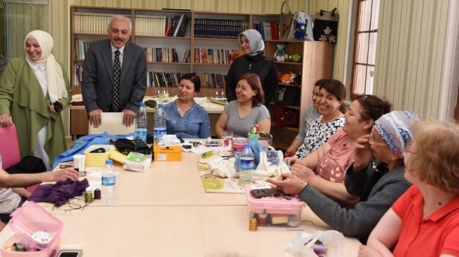 KÜLTÜR MERKEZİNİ ZİYARET ETTİLER