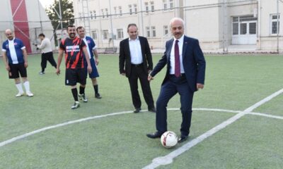 BAŞLAMA VURUŞUNU GÜL YAPTI