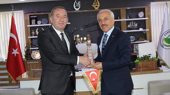 GÜL’DEN ŞAHİNER’E NEZAKET ZİYARETİ