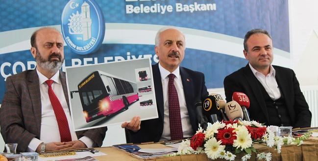 HALK OTOBÜSLERNİN RENGİ PEMBE OLDU