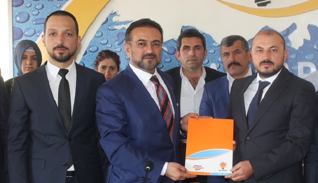 AK PARTİ’DE İLK ADAYLIK AÇIKLAMASI
