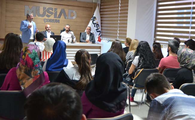 ÖĞRENCİLER DERSLERİNİ MÜSİAD’DA YAPTI