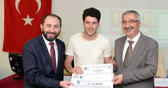 GİRİŞİMCİ ÖĞRENCİLER SERTİFİKALARINI ALDI