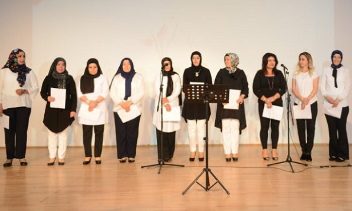 ANNELER GÜNÜNE ÖZEL PROGRAM