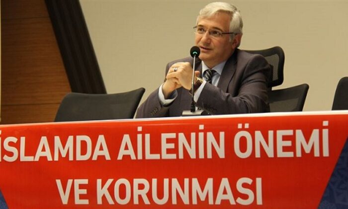 İSLAM’DA AİLENİN ÖNEMİ ANLATILDI