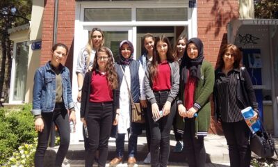 ÖĞRENCİLER EVLERDE KÜTÜPHANE OLUŞTURDU