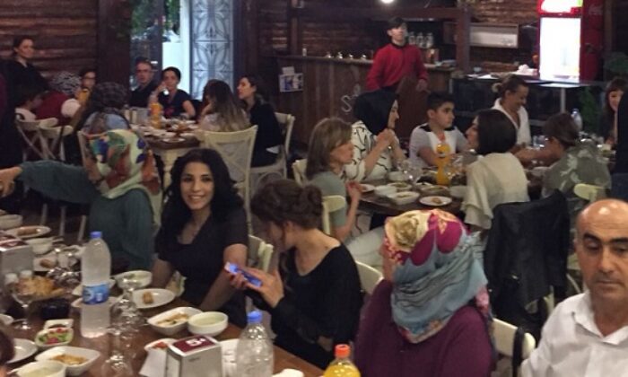 DİŞÇİLER BİRLİKTE İFTAR AÇTI