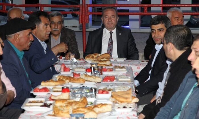 İFTAR ÇADIRINDA BULUŞTULAR