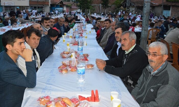 DÜVENCİ’DE BİRLİK VE KARDEŞLİK İFTARI