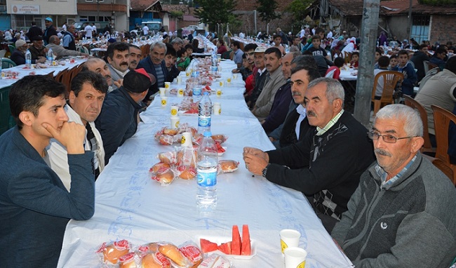 DÜVENCİ’DE BİRLİK VE KARDEŞLİK İFTARI