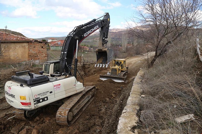 UĞURLUDAĞ KÖY YOLLARINDA SONA GELİNDİ