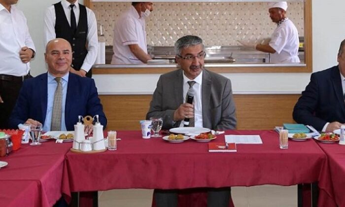 MUHTARLARIN SORUNLARINI DİNLEDİ