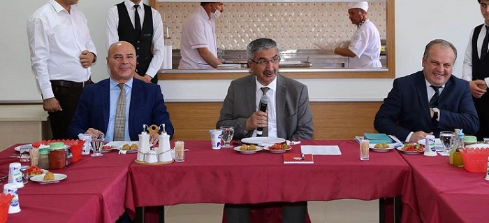 MUHTARLARIN SORUNLARINI DİNLEDİ