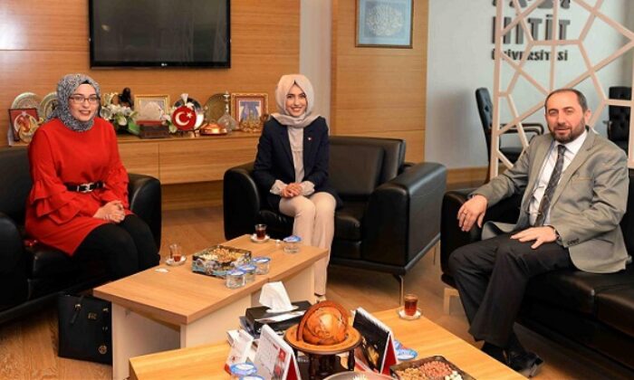 HİTİTLİ ADAYDAN REKTÖR’E ZİYARET