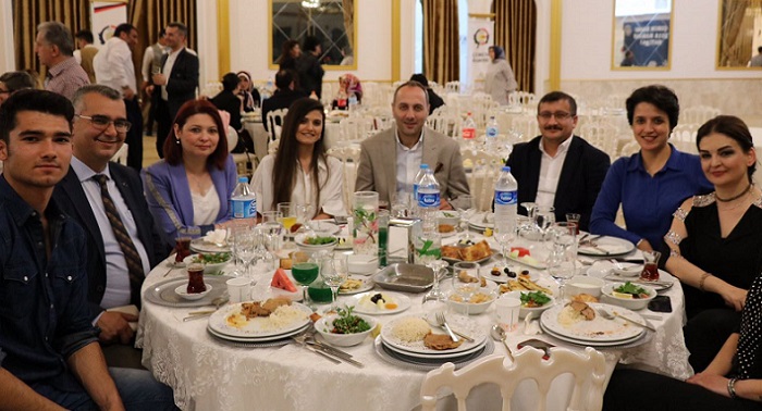 AVUKATLAR İFTARDA BULUŞTU