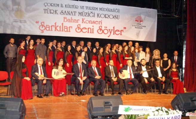 ‘SARKILAR SENİ SÖYLER ‘BÜYÜLEDİ