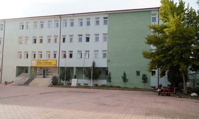 OKULLARDA ONARIMLARA DEVAM EDİYOR