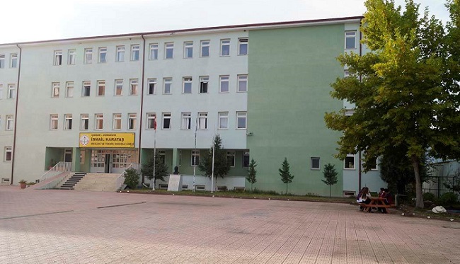 OKULLARDA ONARIMLARA DEVAM EDİYOR