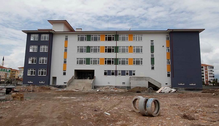 BUHARAEVLER’E İLKOKUL YAPILIYOR