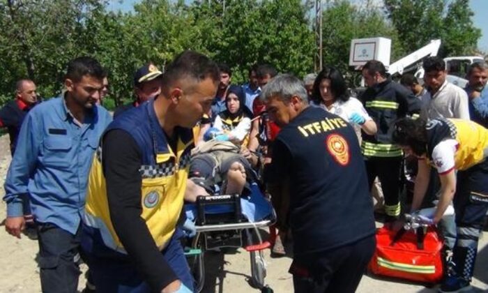 İŞÇİ ELEKTRİK AKIMINA ÇARPILDI