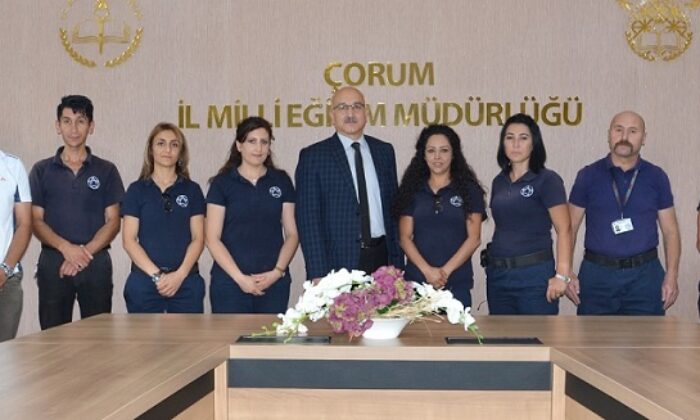 SORUMLULUĞUMUZUN BİLİNCİNDE OLMALIYIZ