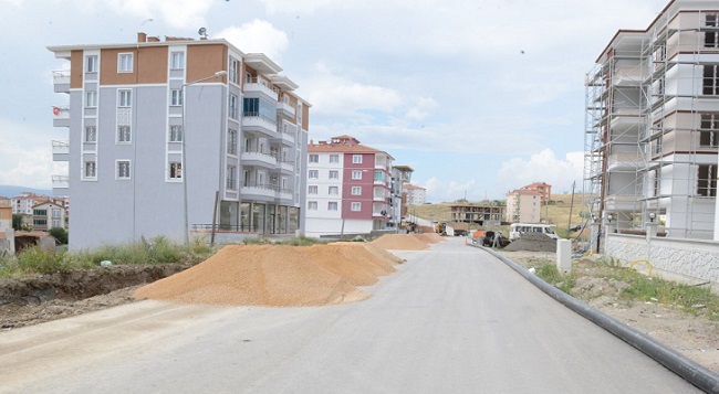 BAHAR CADDESİNDE HUMMALI ÇALIŞMA