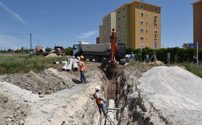 KANALİZASYON ÇALIŞMASI DEVAM EDİYOR