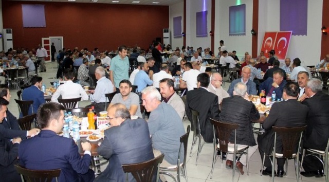 ESNAF İFTARDA BİR ARAYA GELDİ